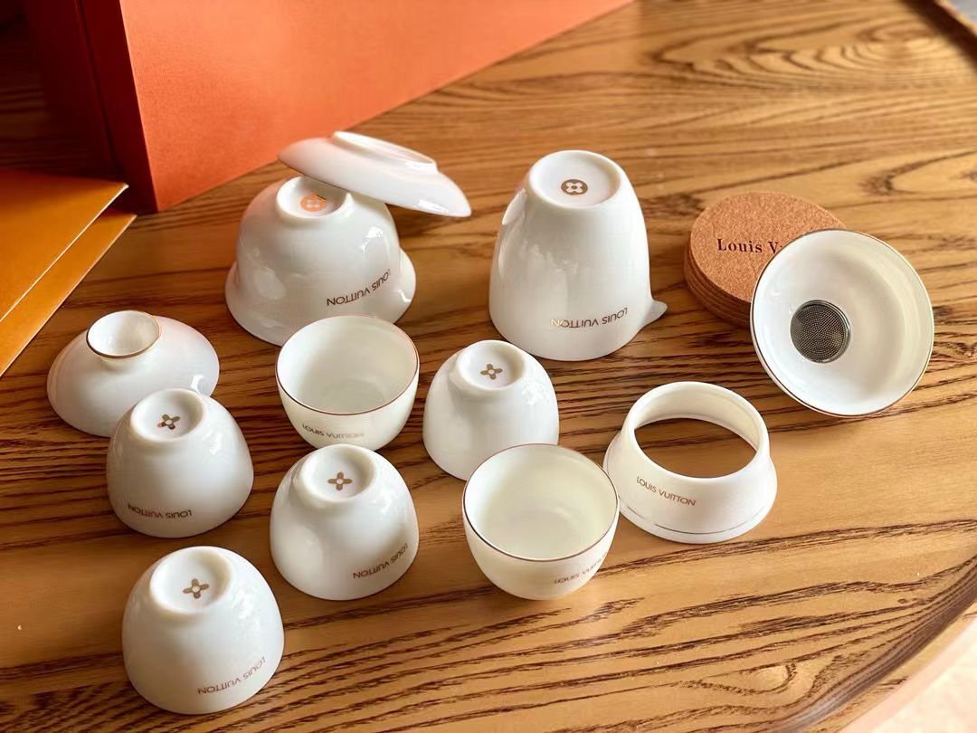 Louis Vuitton LV Coffee set pf 12 pieces - Image 2 of 2
